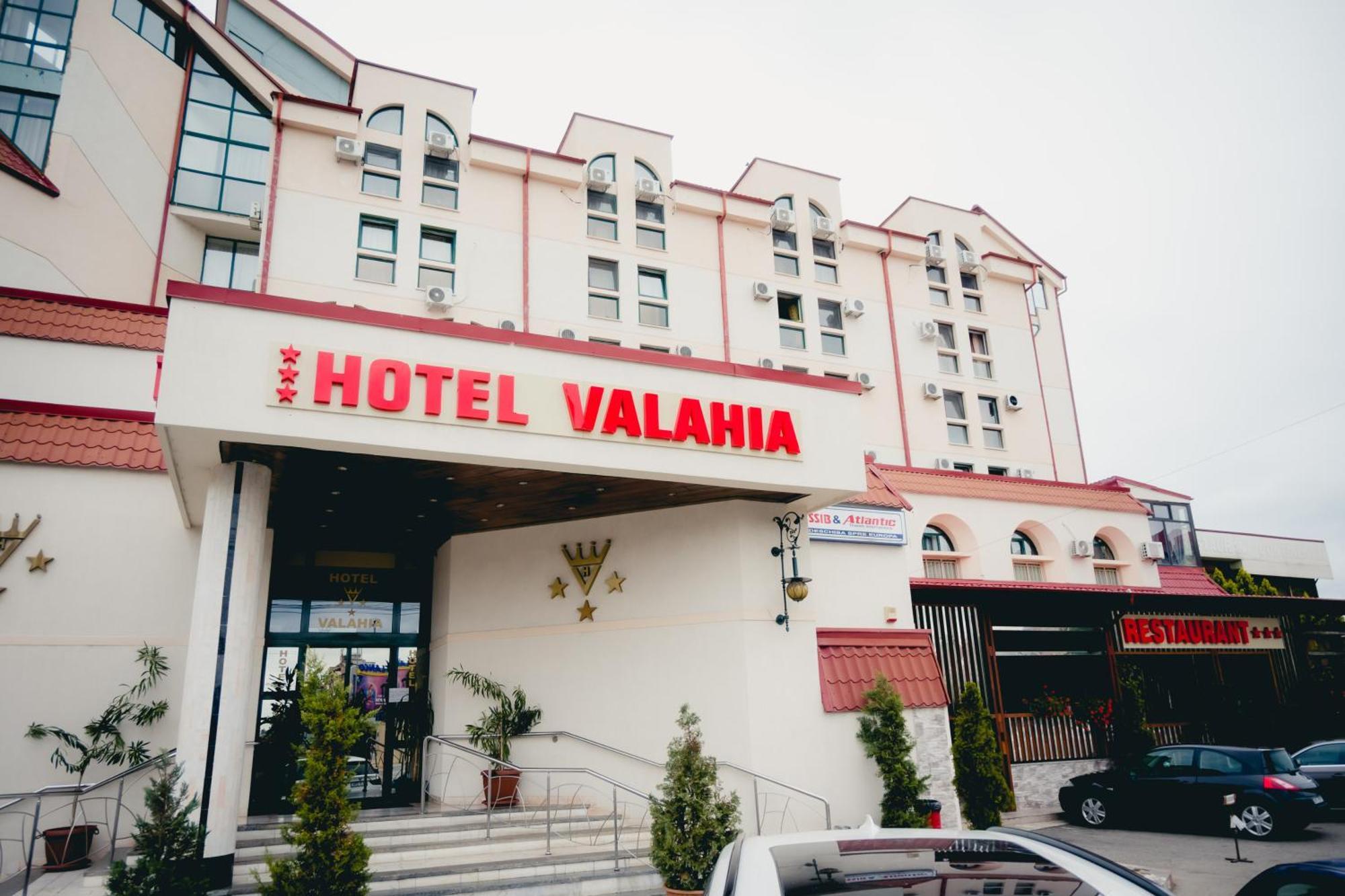 Hotel Valahia ทาร์โกวิชเต ภายนอก รูปภาพ