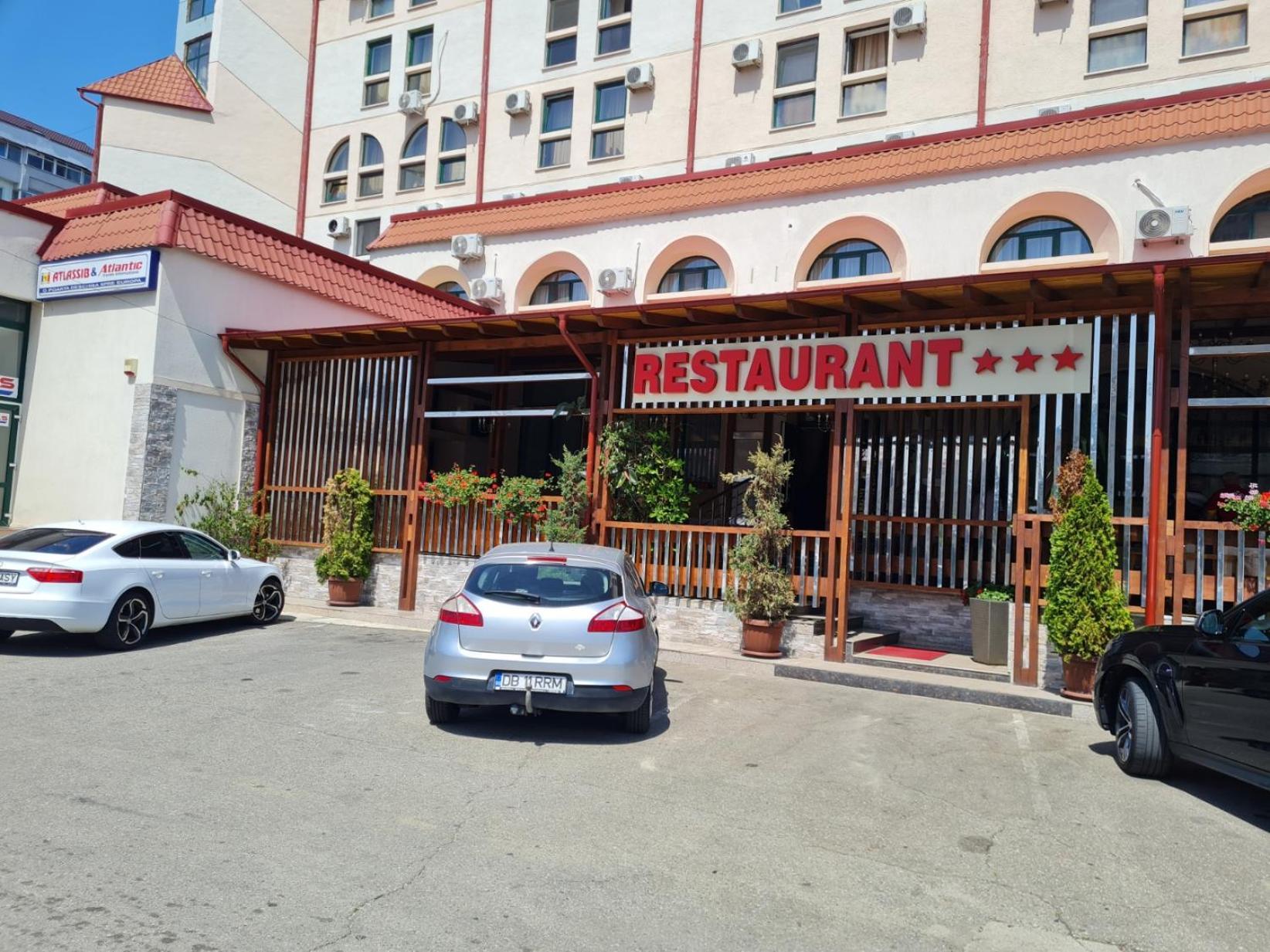Hotel Valahia ทาร์โกวิชเต ภายนอก รูปภาพ
