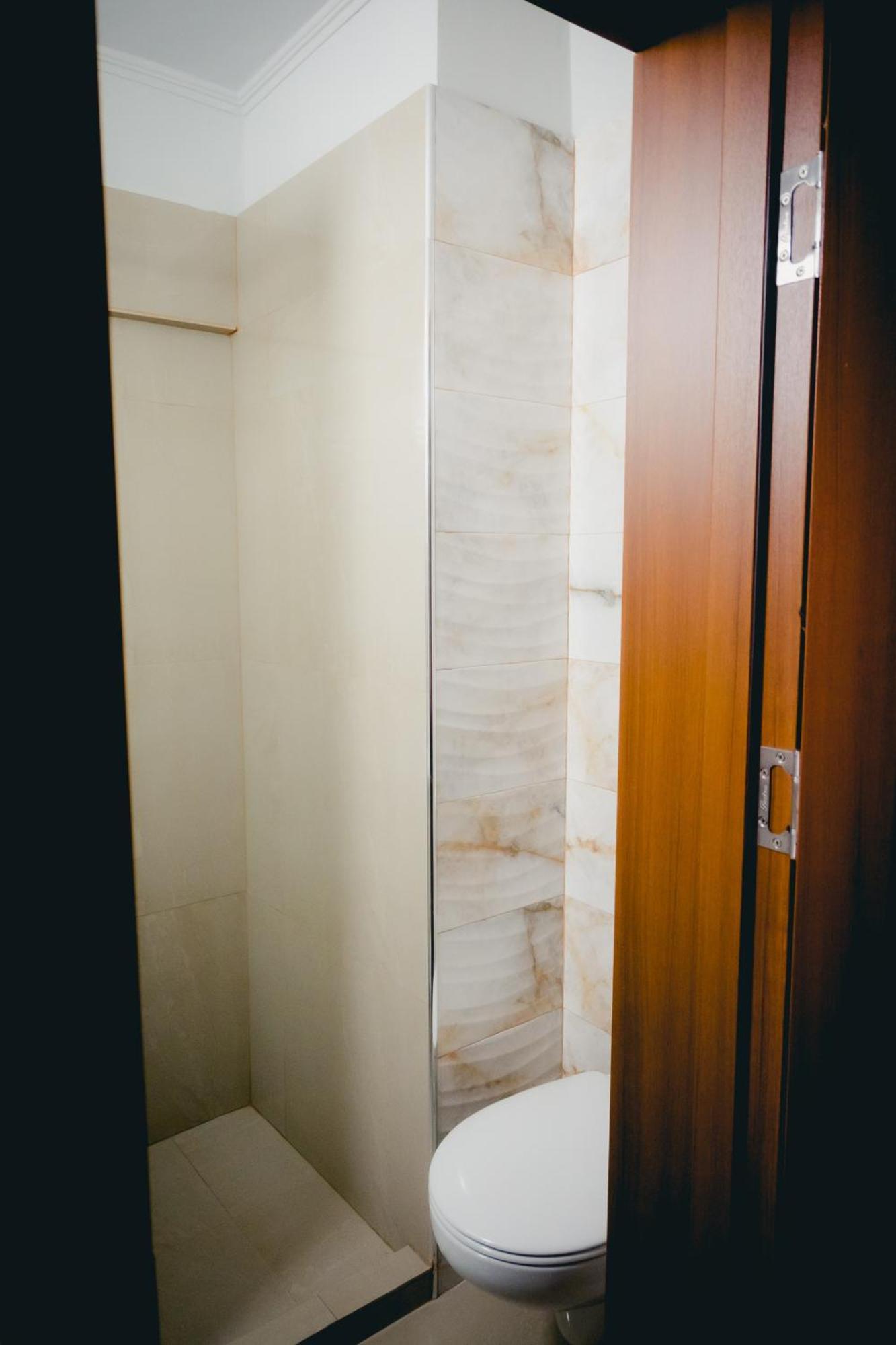 Hotel Valahia ทาร์โกวิชเต ภายนอก รูปภาพ
