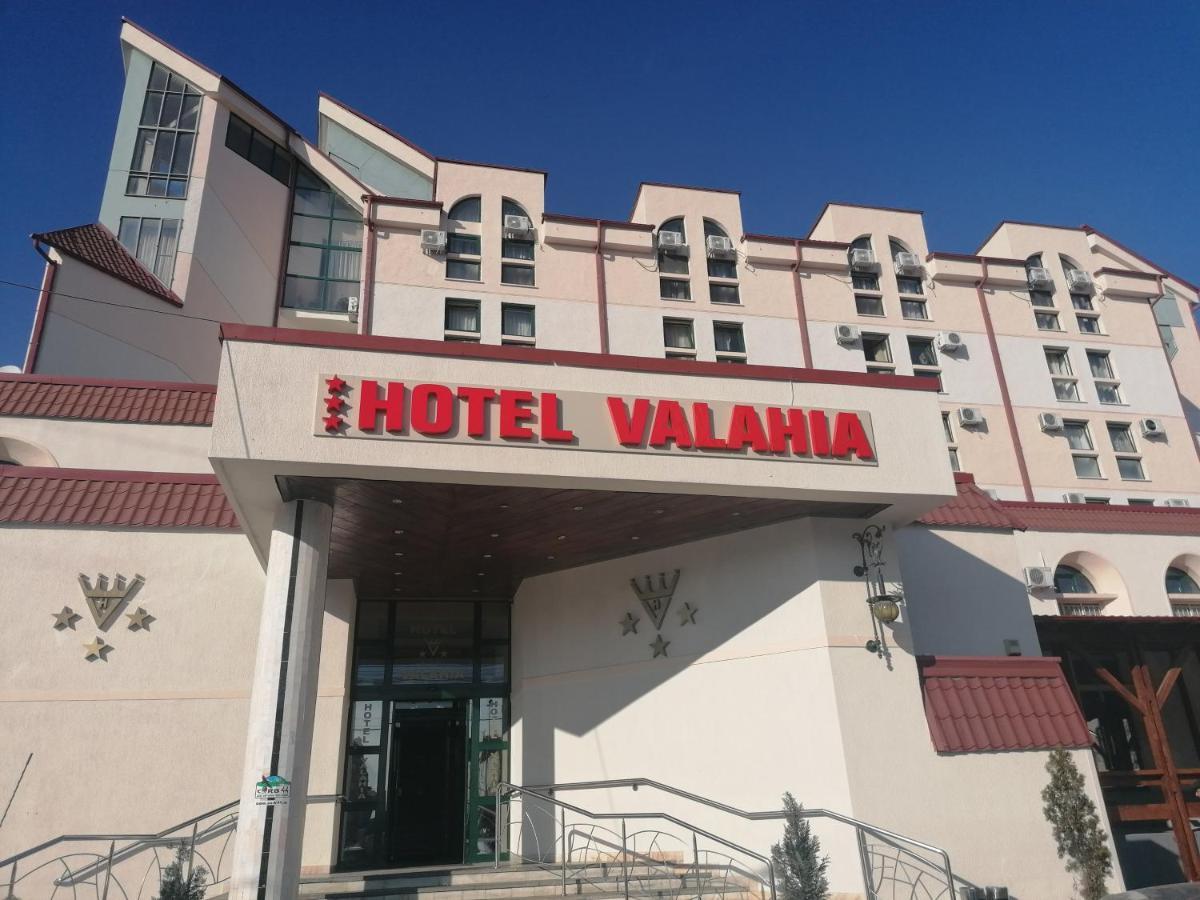 Hotel Valahia ทาร์โกวิชเต ภายนอก รูปภาพ